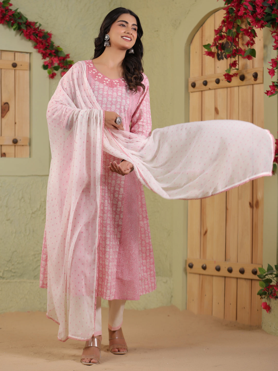 Span Pink V-Neck Cotton Kurta Set with Duaptta