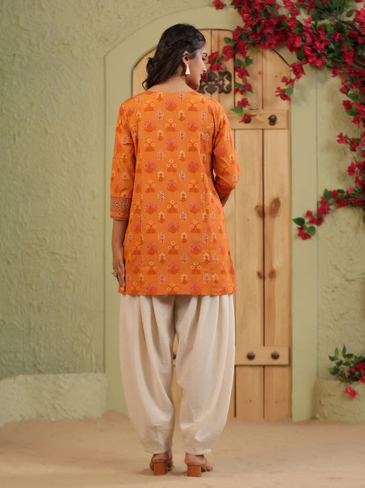 Span Orange V-Neck Rayon Casual Short Kurta