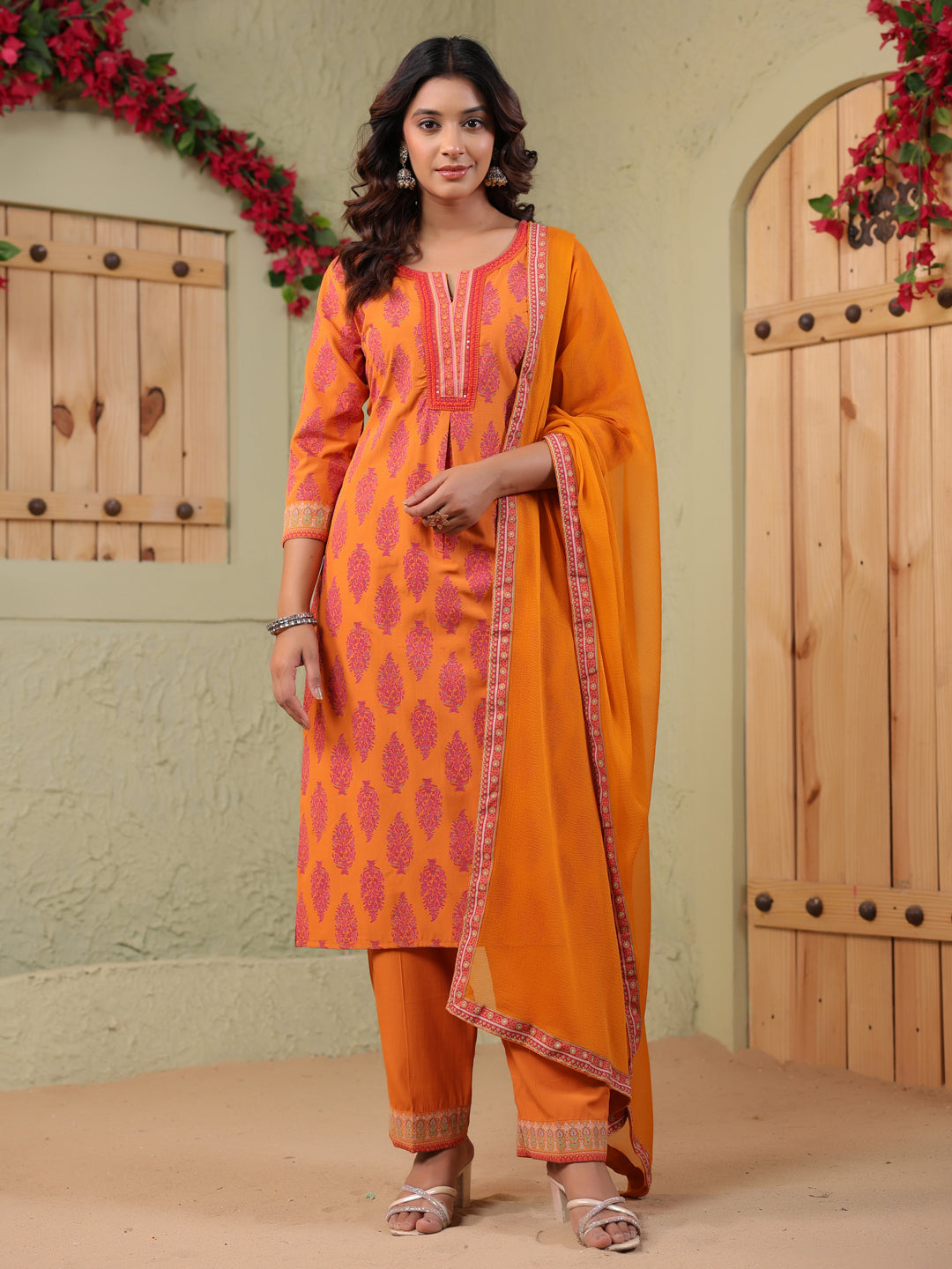 Span Orange Round Neck Rayon Kurta Set with Dupatta