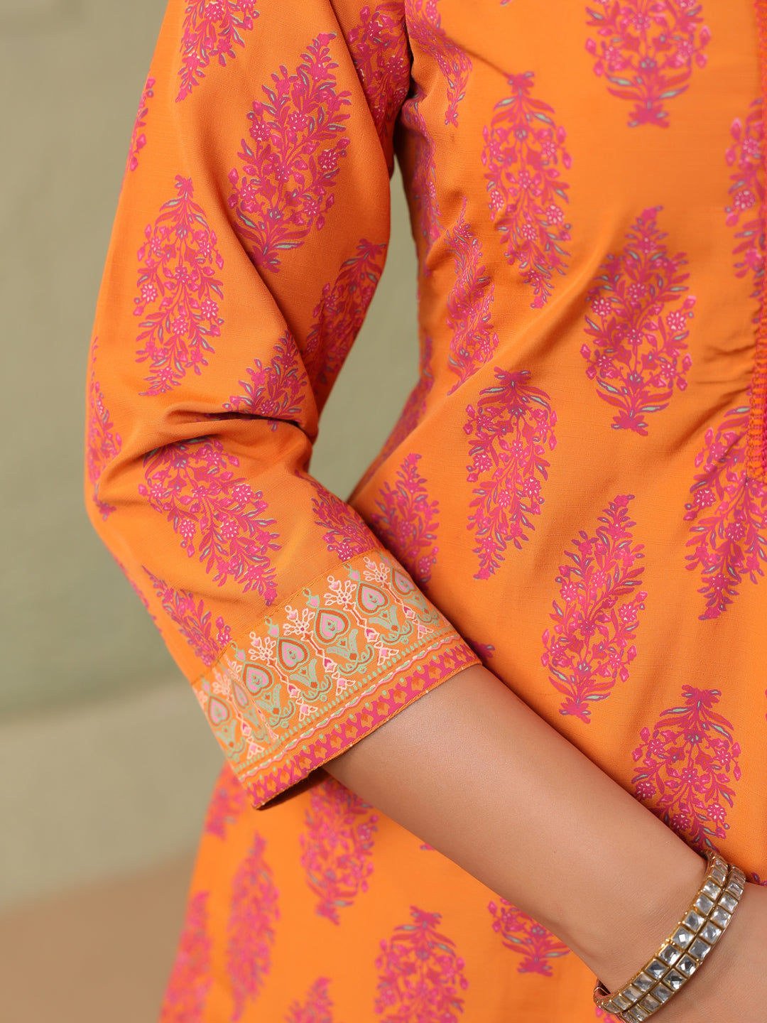 Span Orange Round Neck Rayon Kurta Set with Dupatta