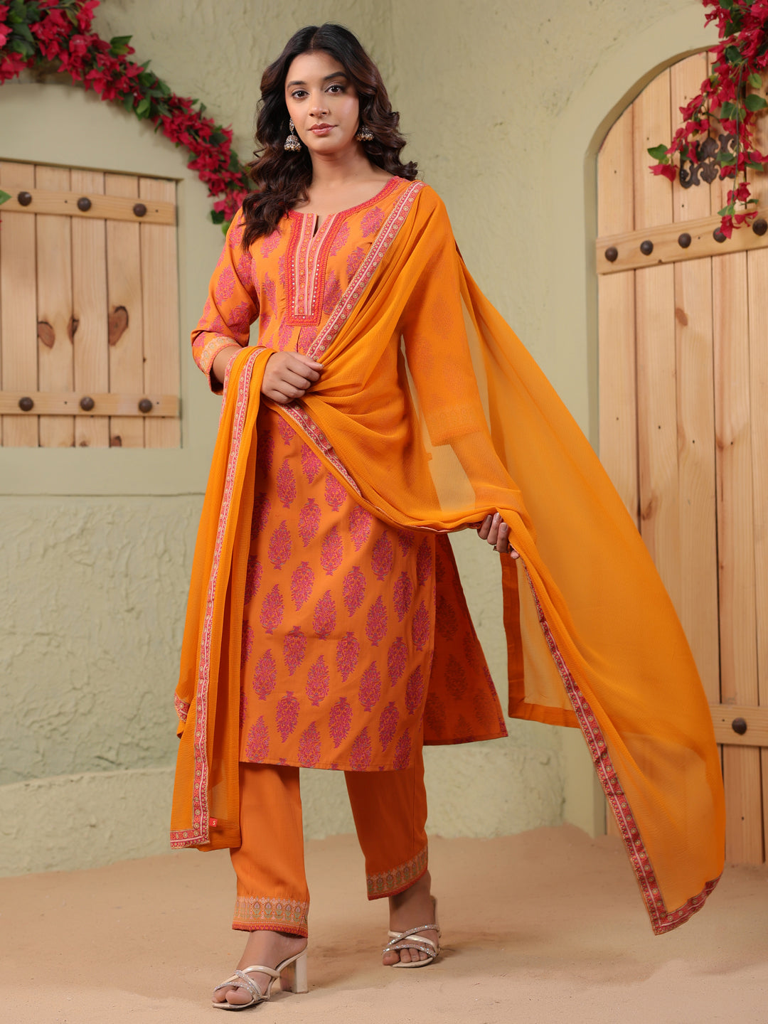 Span Orange Round Neck Rayon Kurta Set with Dupatta