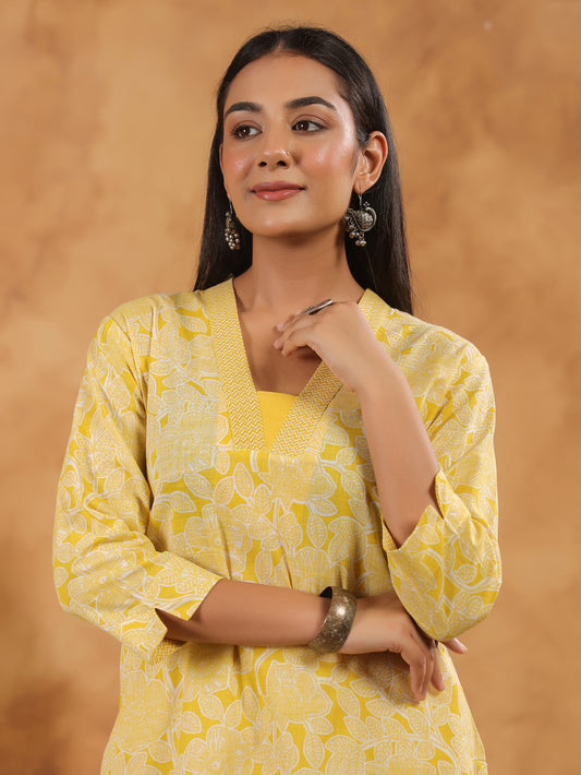 Span Yellow Deep-V Cotton Kurta