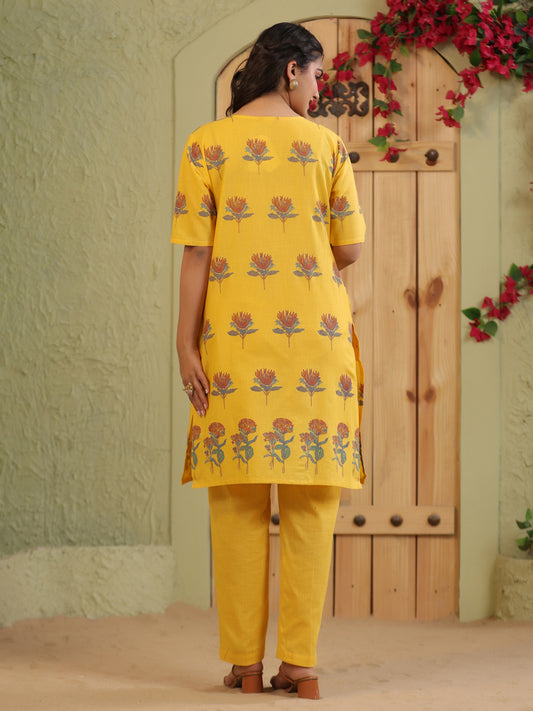Span Yellow V-Neck Cotton Co-Ord Set(Set of 2)