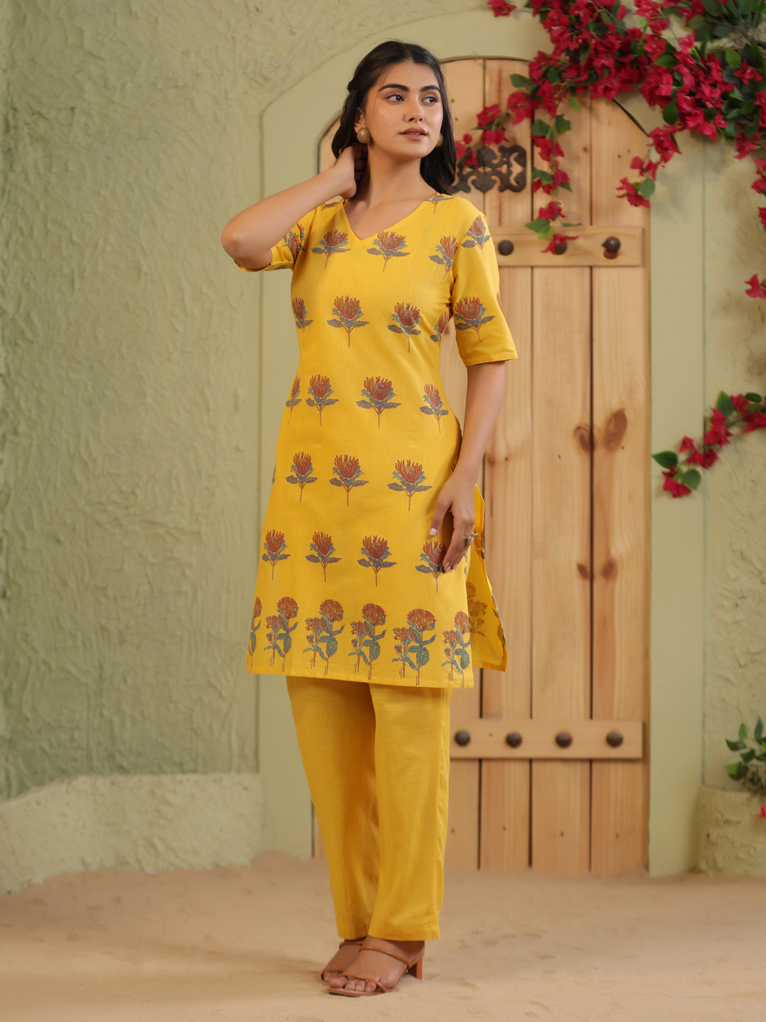 Span Yellow V-Neck Cotton Co-Ord Set(Set of 2)