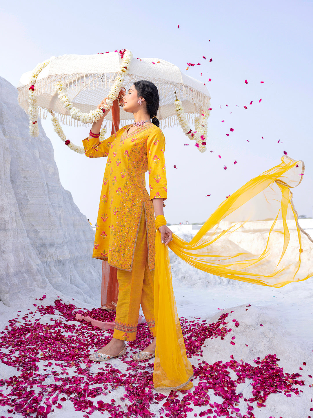 Span Yellow V-Neck Silk Kurta Set with Dupatta
