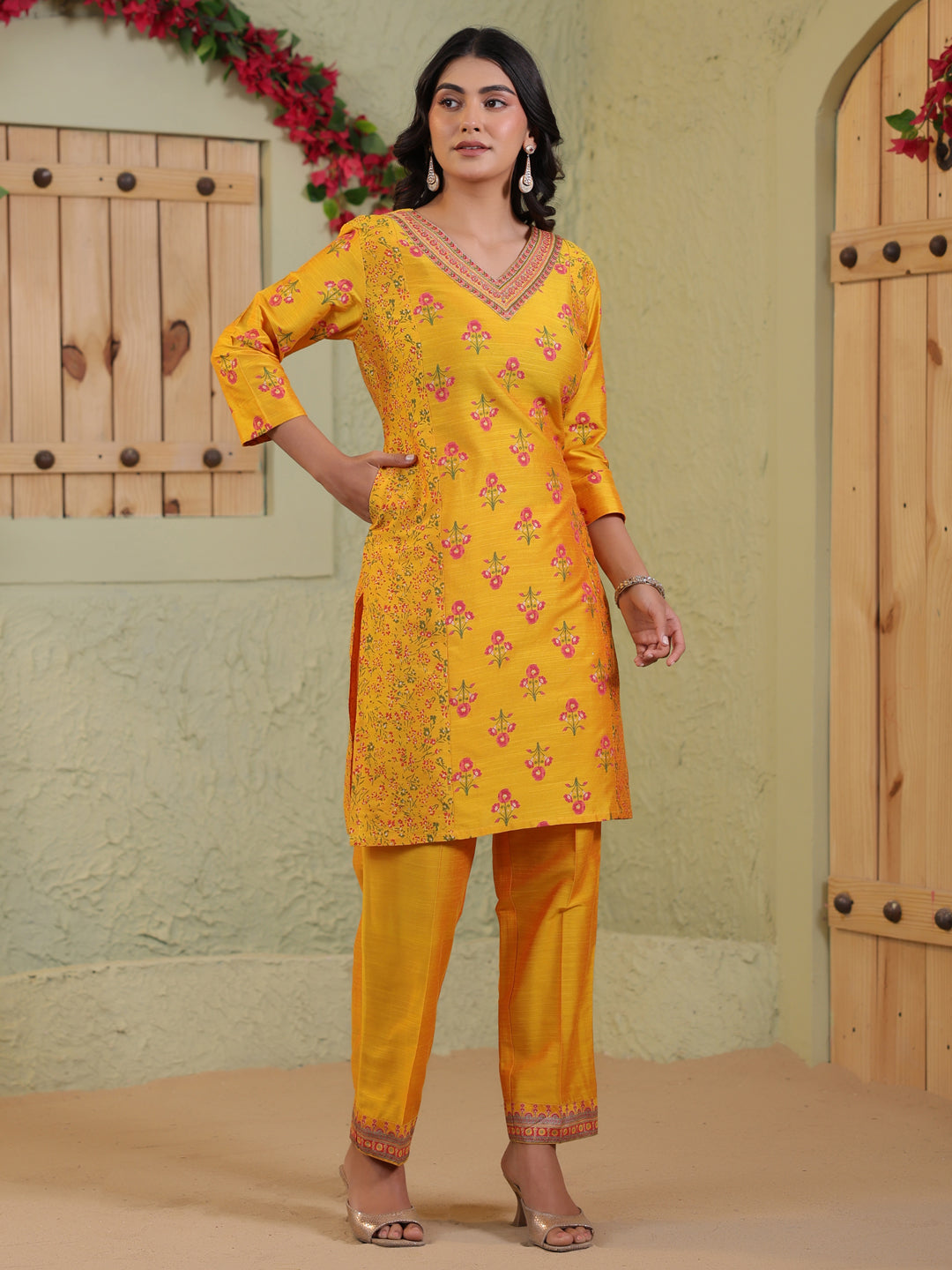 Span Yellow V-Neck Silk Kurta Set with Dupatta