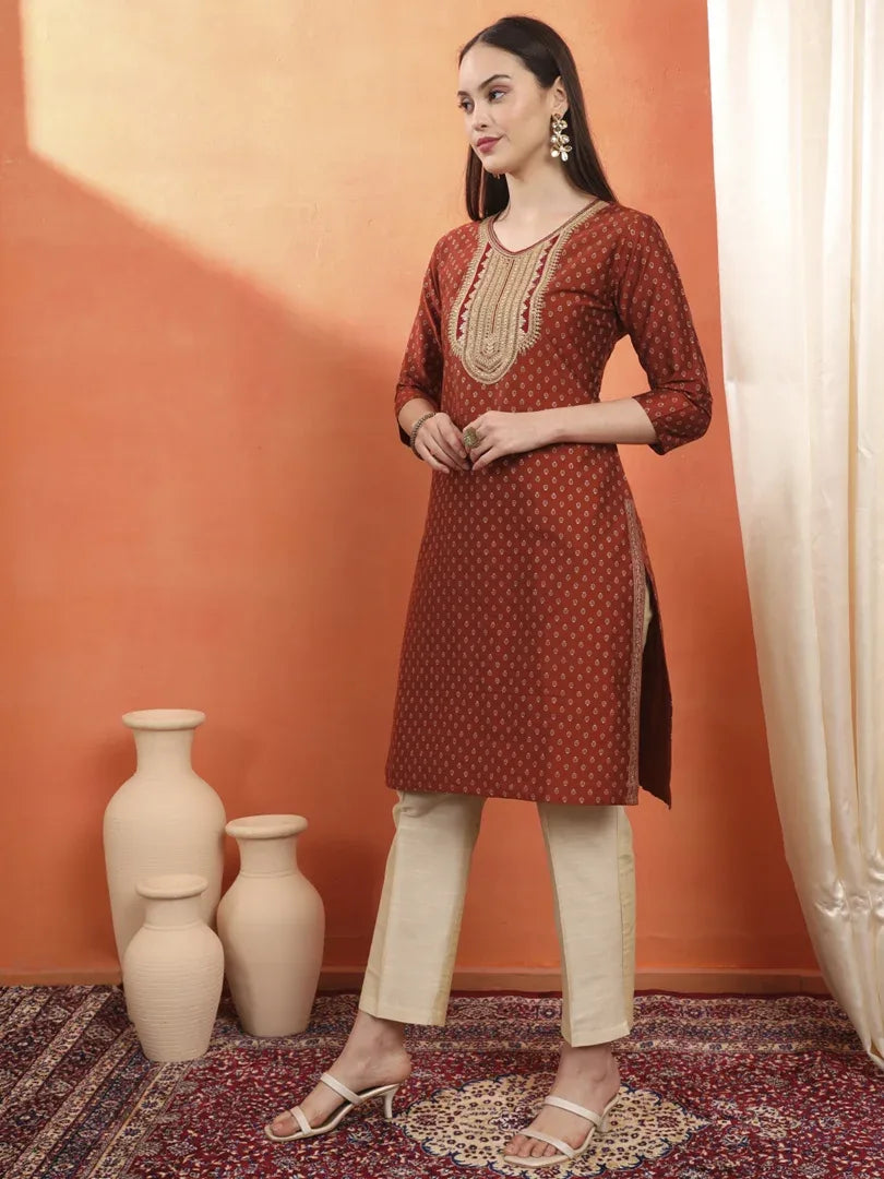 Span Maroon V-Neck Silk Kurta