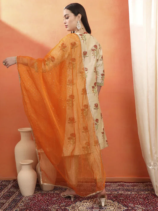 Span Ivory Round Neck Silk Kurta Set with Dupatta