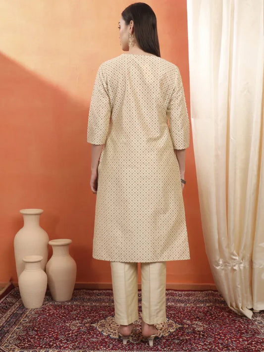 Span Ivory Round Neck Silk Kurta