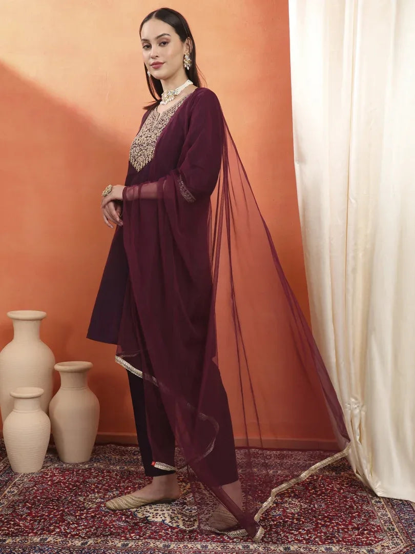Span Purple Round Neck Silk Kurta Set with Dupatta