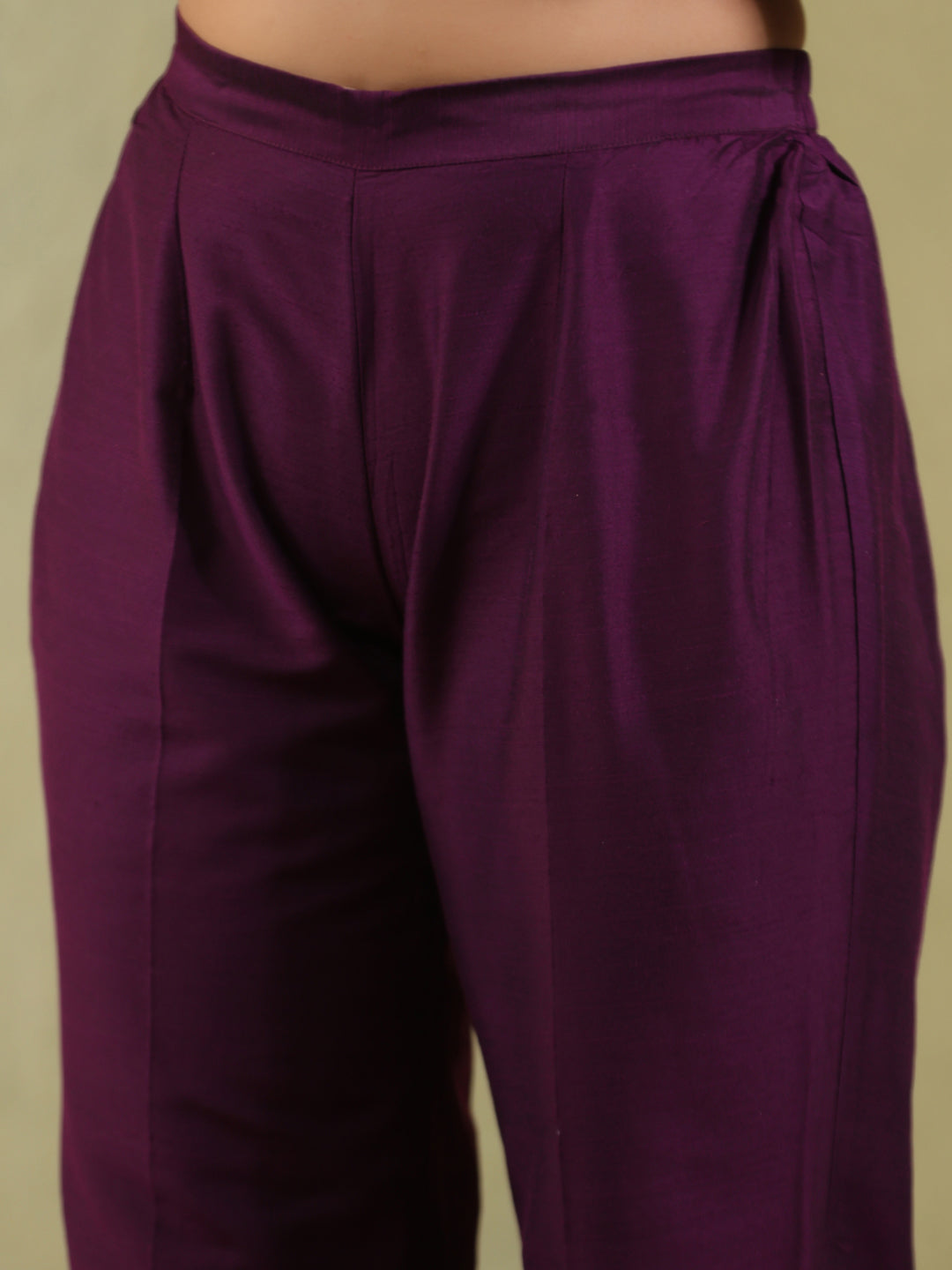 Span Purple Deep-V Silk Kurta et woth Dupatta