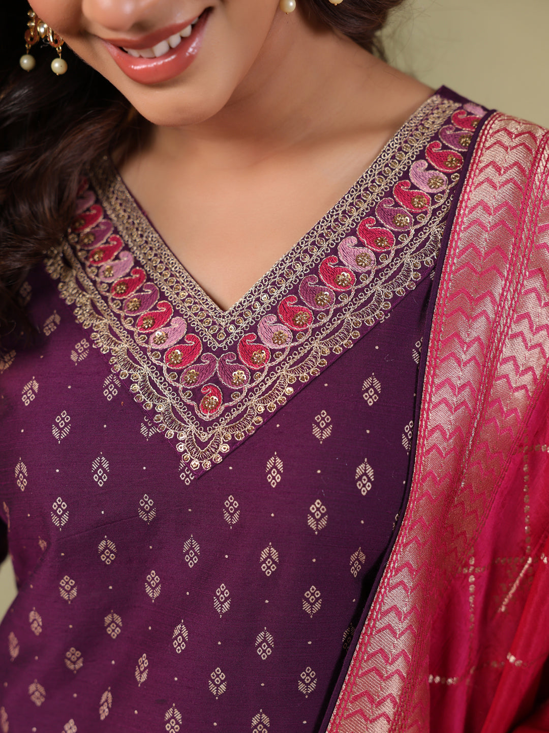Span Purple V-Neck Silk Kurta Set with Dupatta