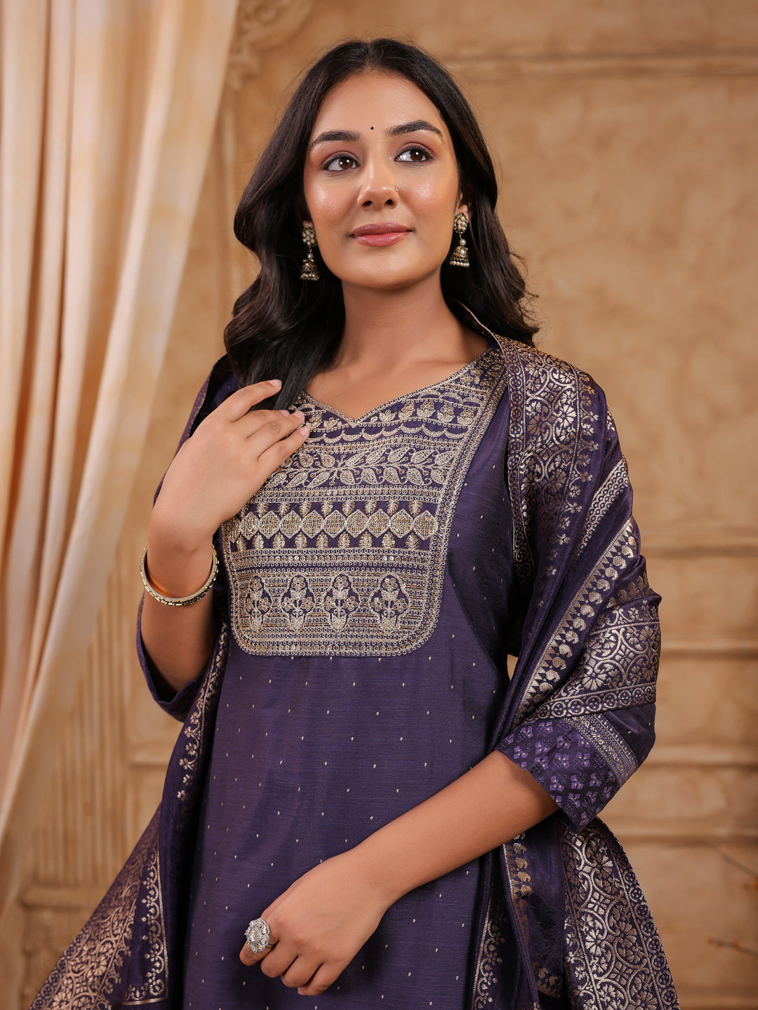 Span Purple V Neck Silk Kurta Set with Dupatta