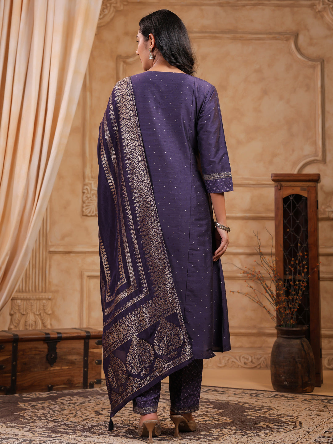 Span Purple V Neck Silk Kurta Set with Dupatta