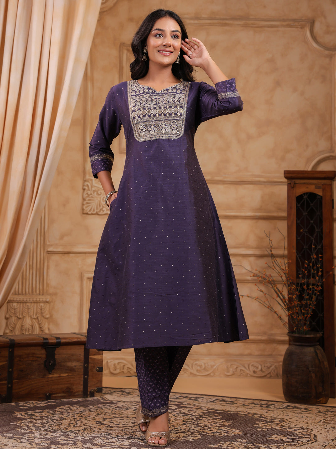 Span Purple V Neck Silk Kurta Set with Dupatta