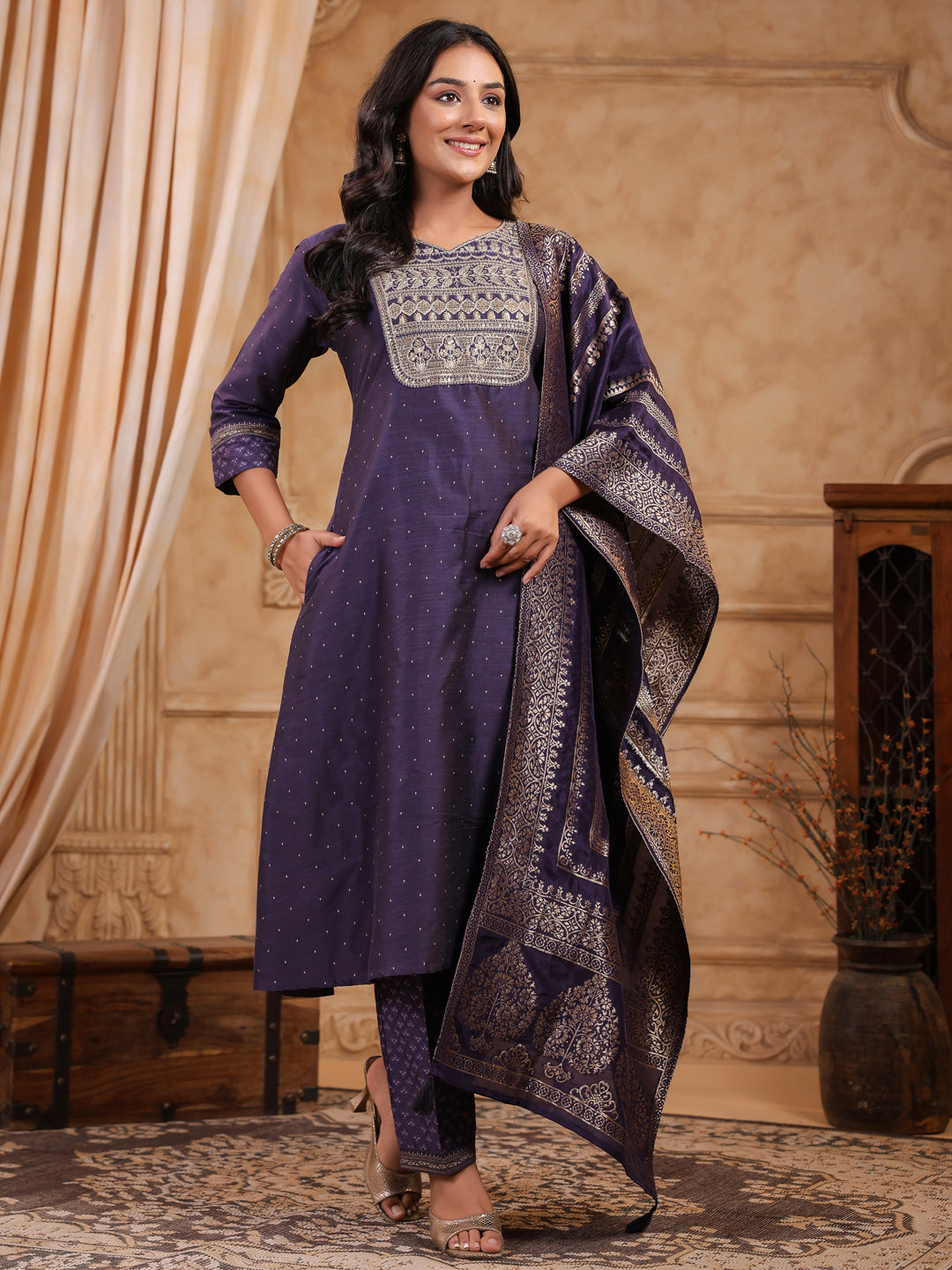 Span Purple V Neck Silk Kurta Set with Dupatta