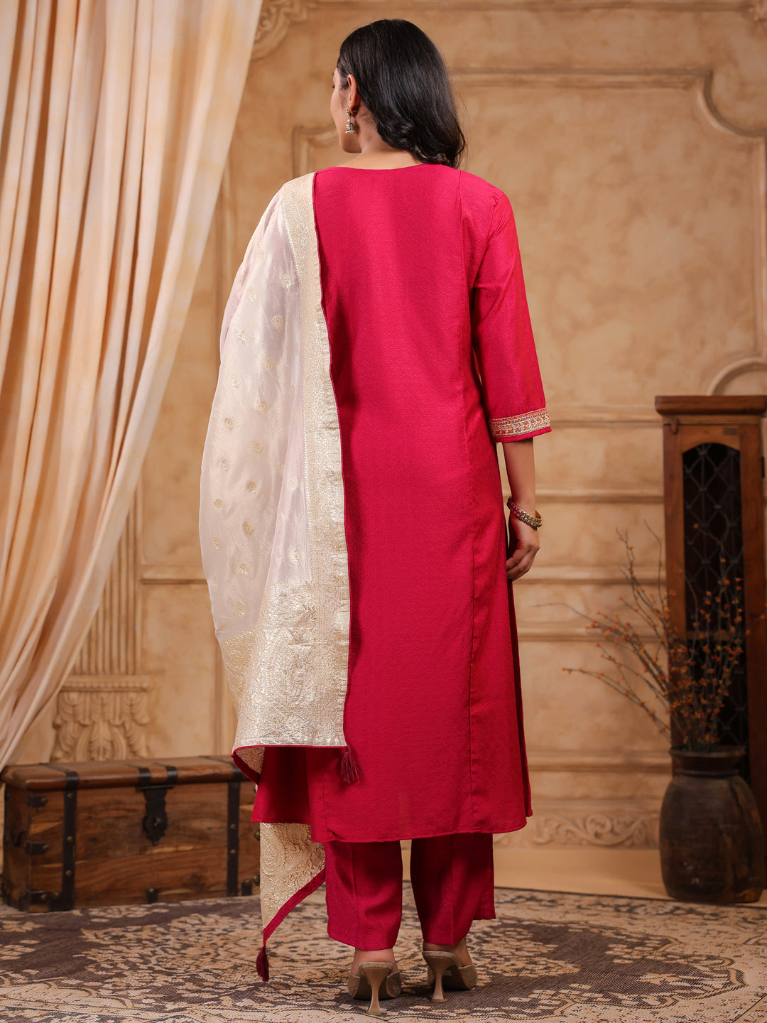Span Pink V Neck Viscose Kurta Set with Dupatta