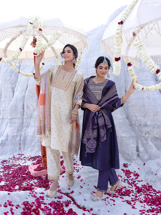 Span Purple V Neck Silk Kurta Set with Dupatta