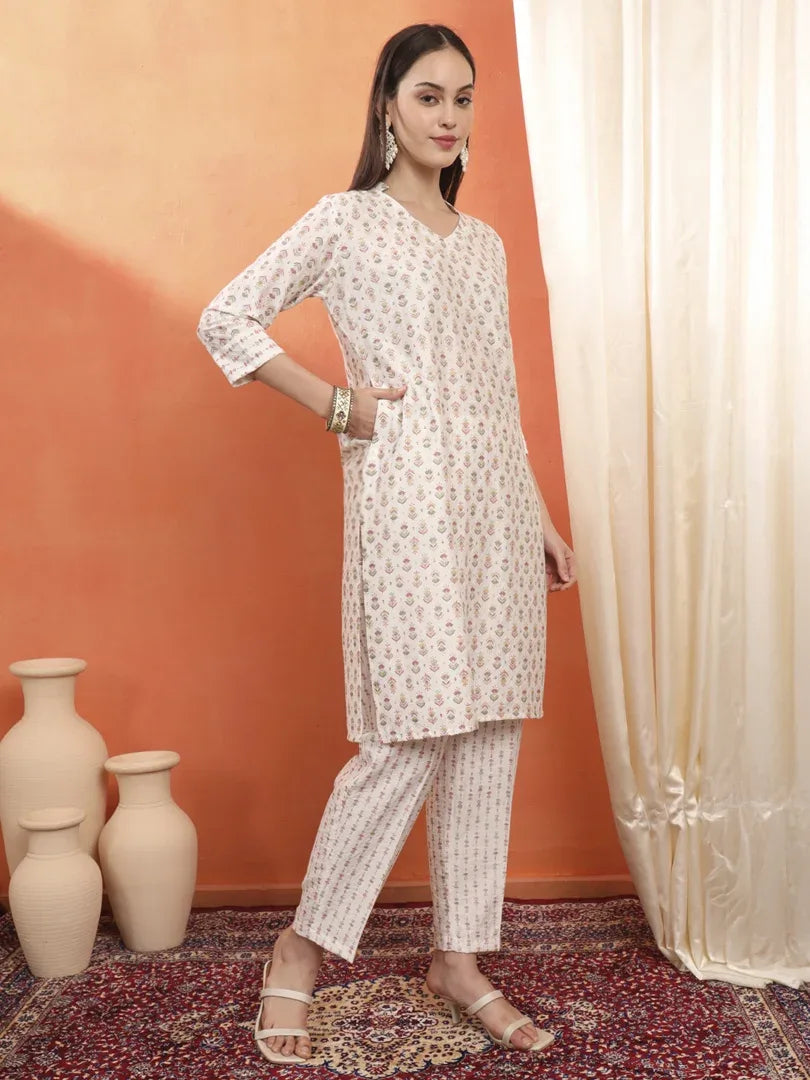 Span White V-Neck Viscose Kurta Set with Dupatta
