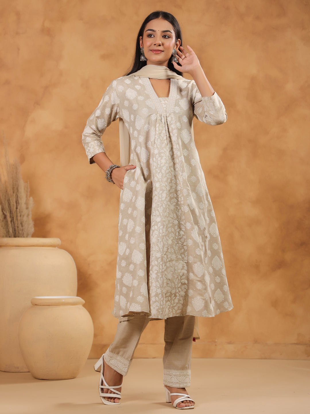 Span Beige Deep V Cotton Kurta Set with Dupatta