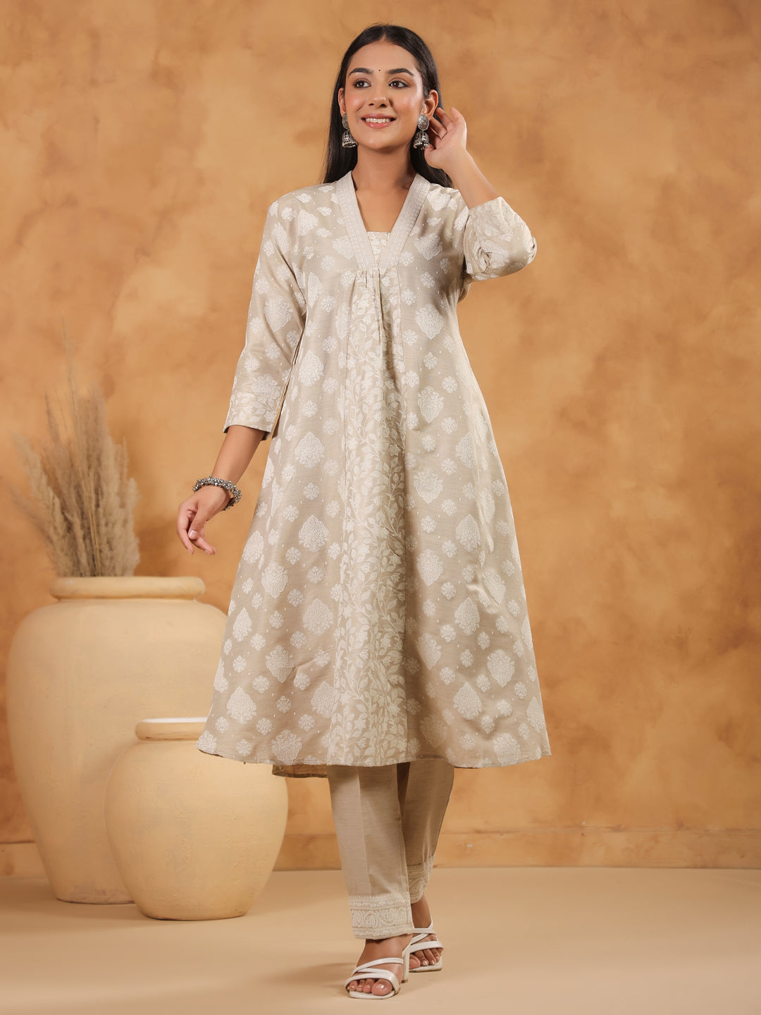 Span Beige Deep V Cotton Kurta Set with Dupatta
