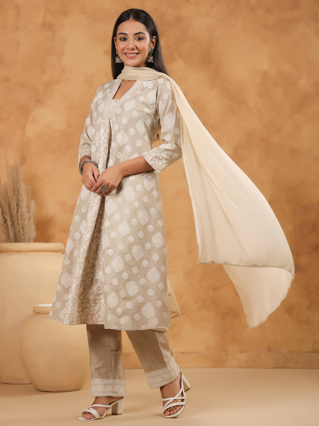 Span Beige Deep V Cotton Kurta Set with Dupatta