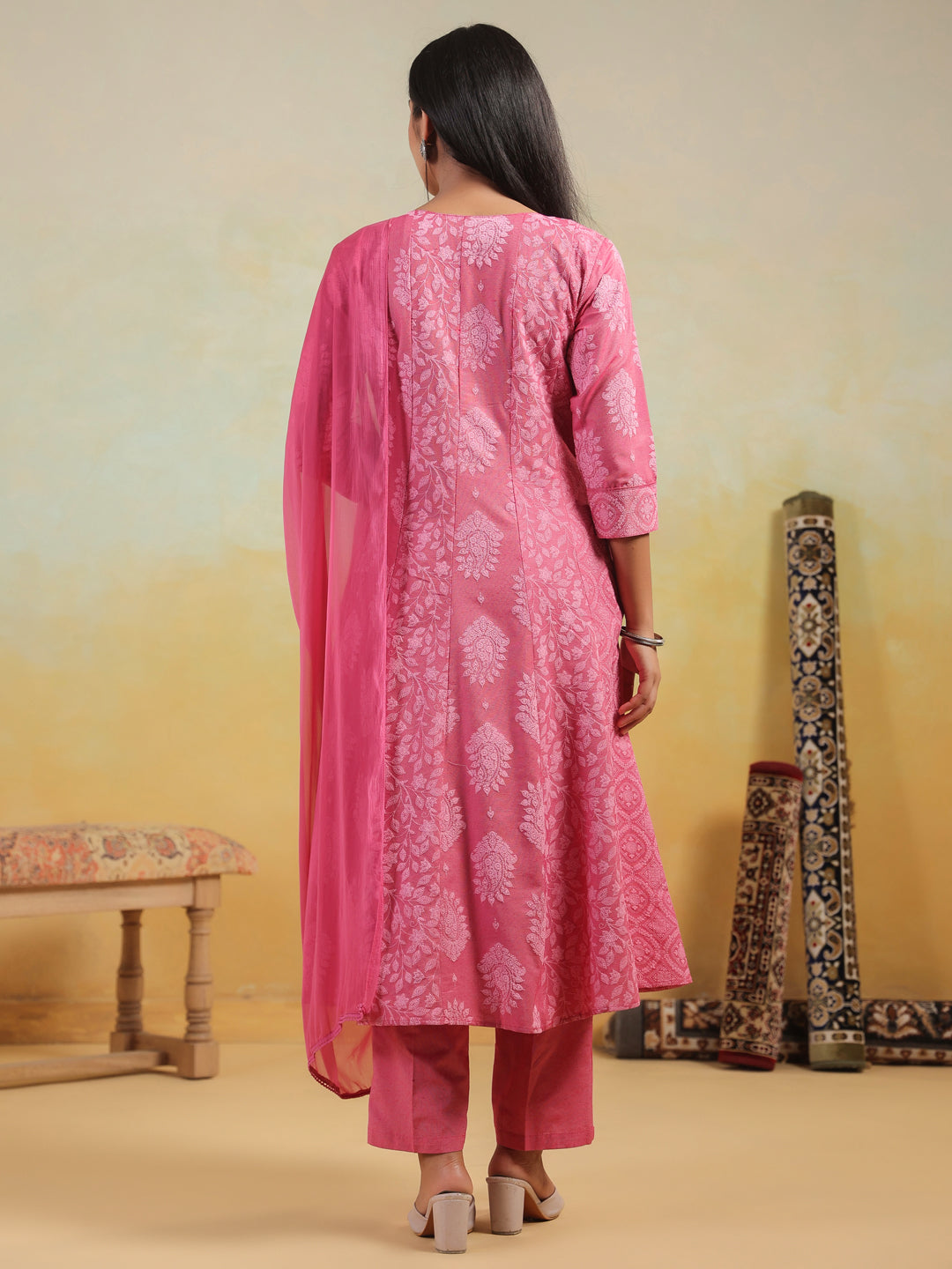 Span Pink V Neck Cotton Kurta Set with Dupatta