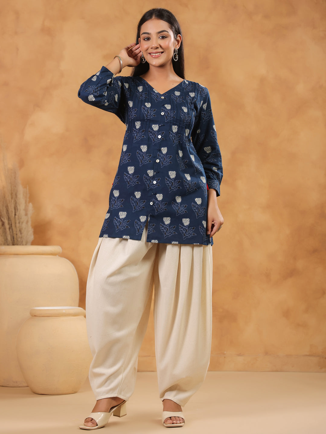 Span Blue V Neck Cotton Short Kurta