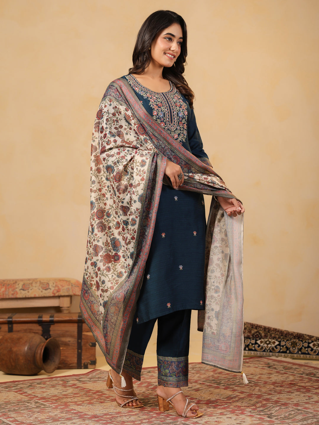 Span Blue Round Neck Silk Kurta Set with Dupatta
