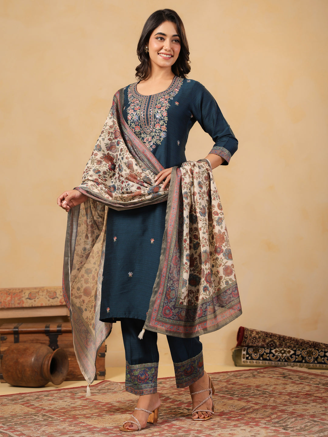 Span Blue Round Neck Silk Kurta Set with Dupatta