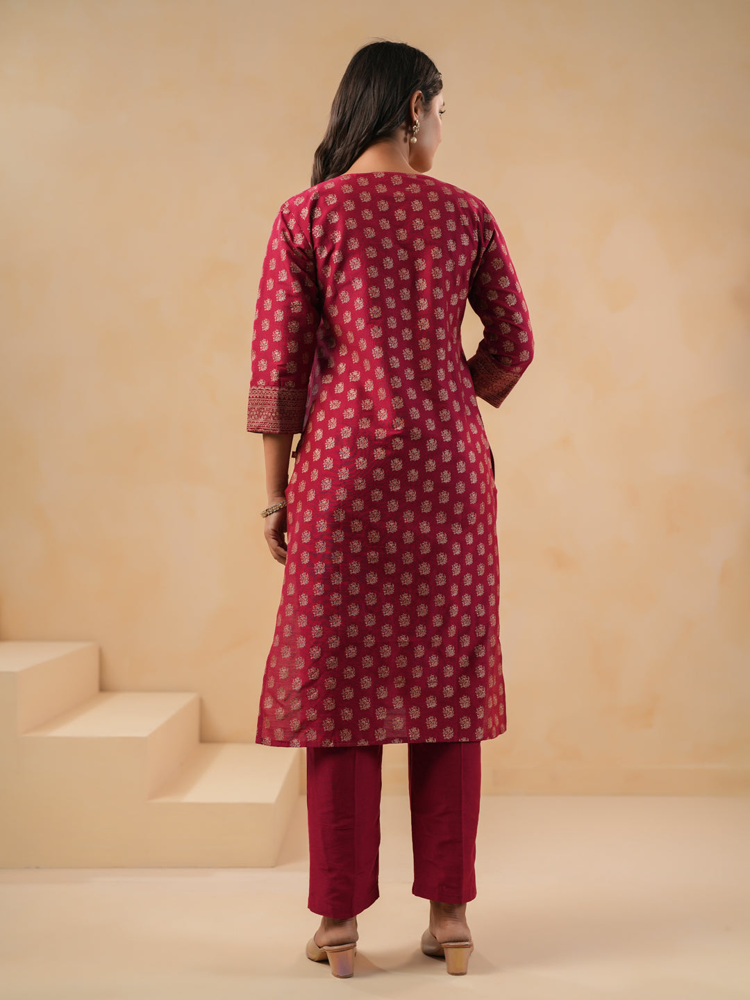 Span Red V Neck Silk Kurta