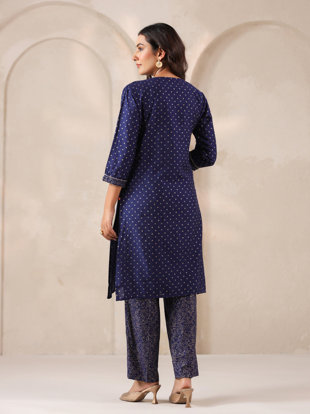 Span Blue V Neck VIsocse Cord Set