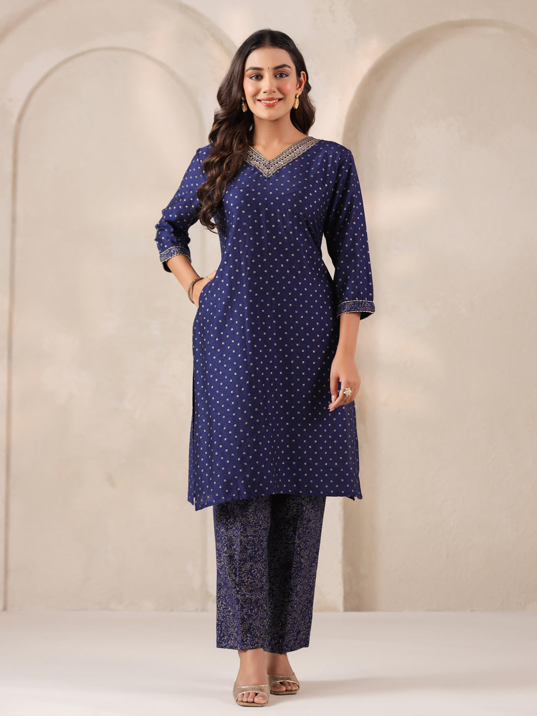 Span Blue V Neck VIsocse Cord Set