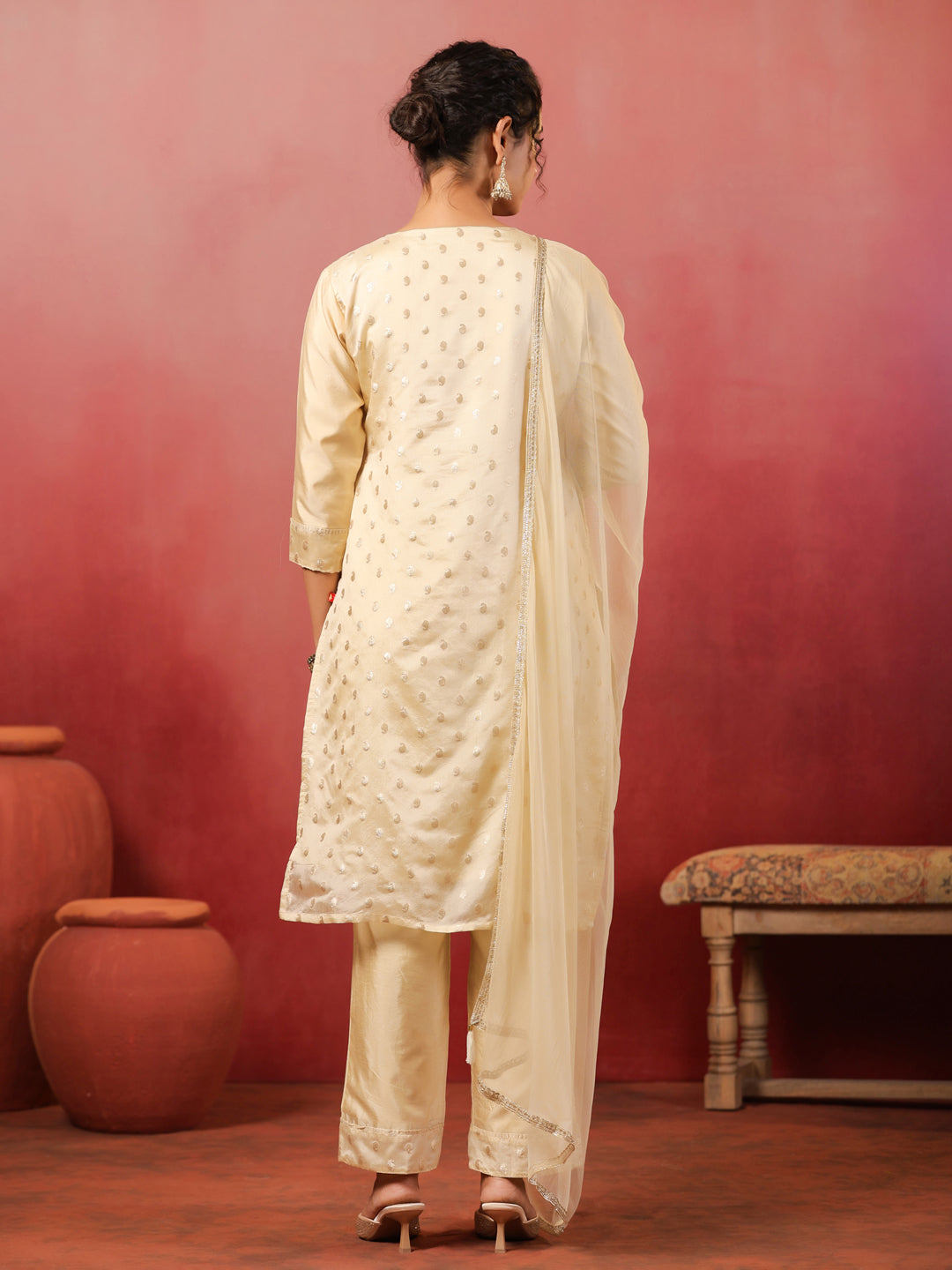 Span Ivory V Neck Viscose Kurta Set with Dupatta