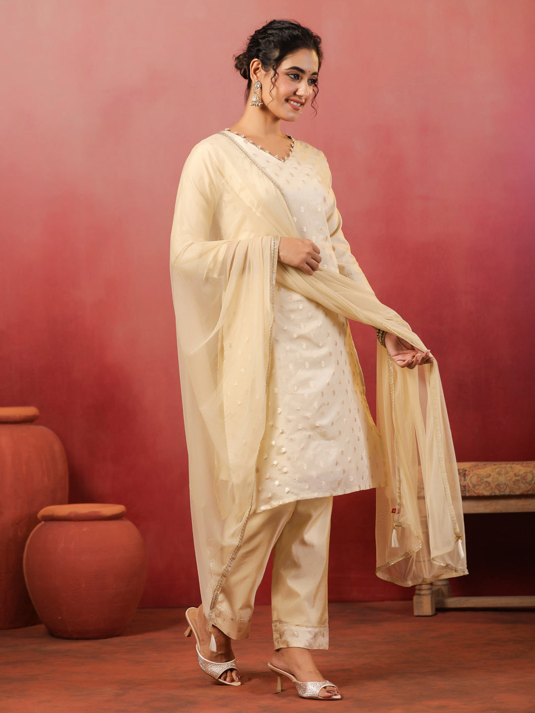 Span Ivory V Neck Viscose Kurta Set with Dupatta