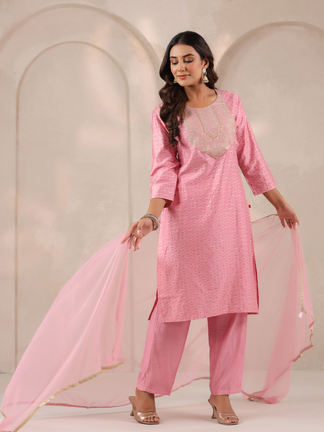 Span Pink Round Neck Visocse Kurta Set with Dupatta