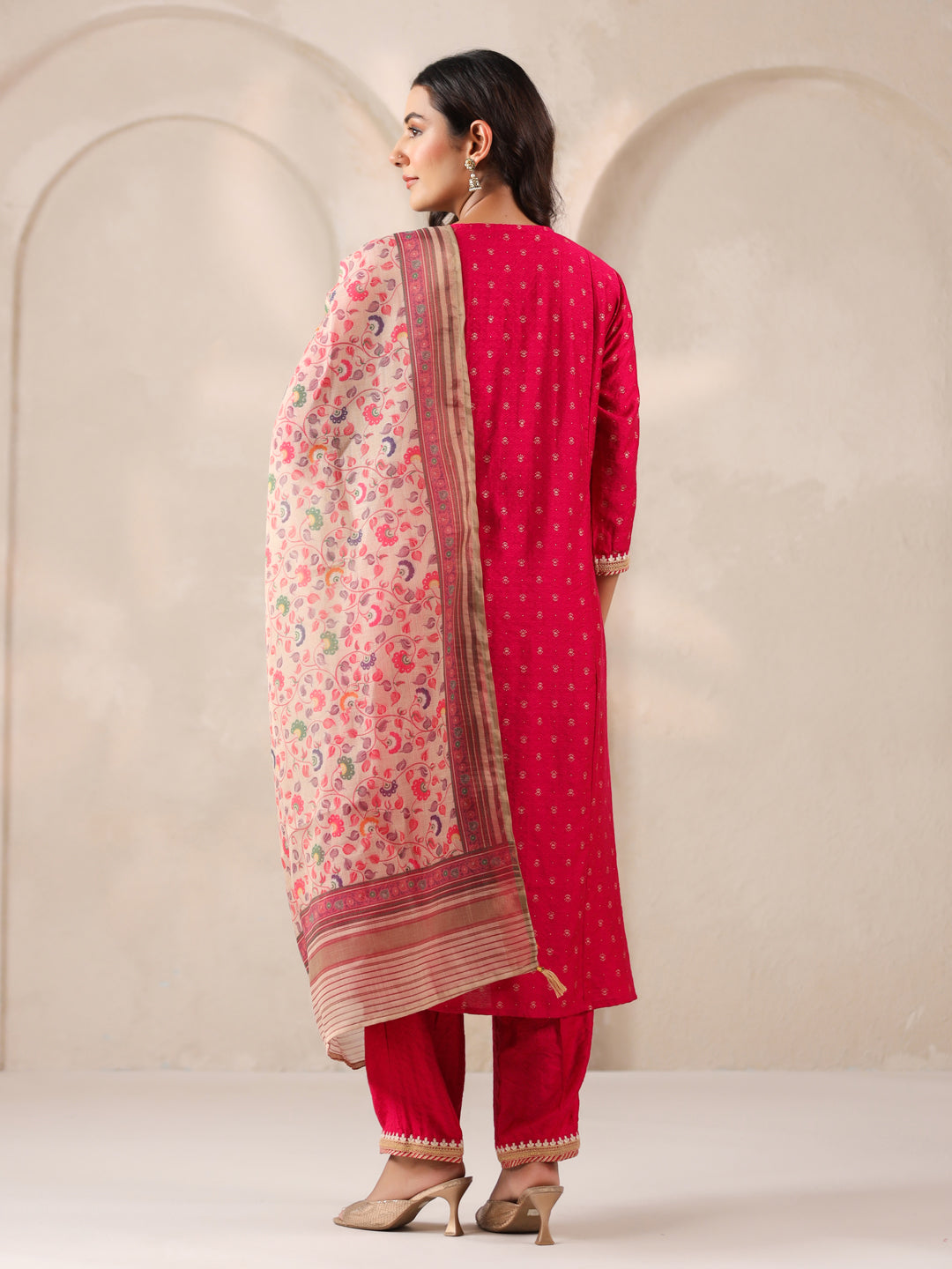 Span Pink Round Neck Visocse Kurta Set with Dupatta