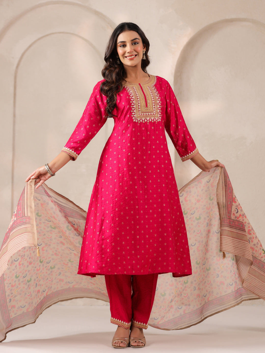 Span Pink Round Neck Visocse Kurta Set with Dupatta