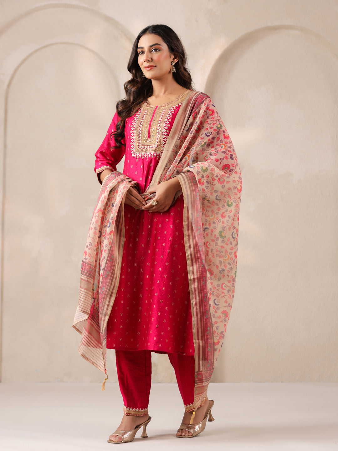 Span Pink Round Neck Visocse Kurta Set with Dupatta
