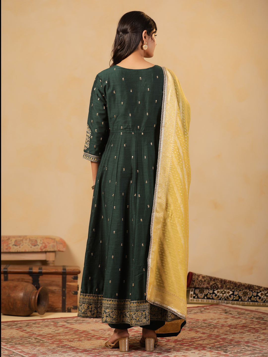 Span Green V Neck Viscose Kurta Set with Dupatta