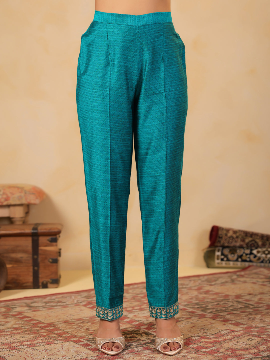 Span Blue Round V Neck Viscose Cord Set