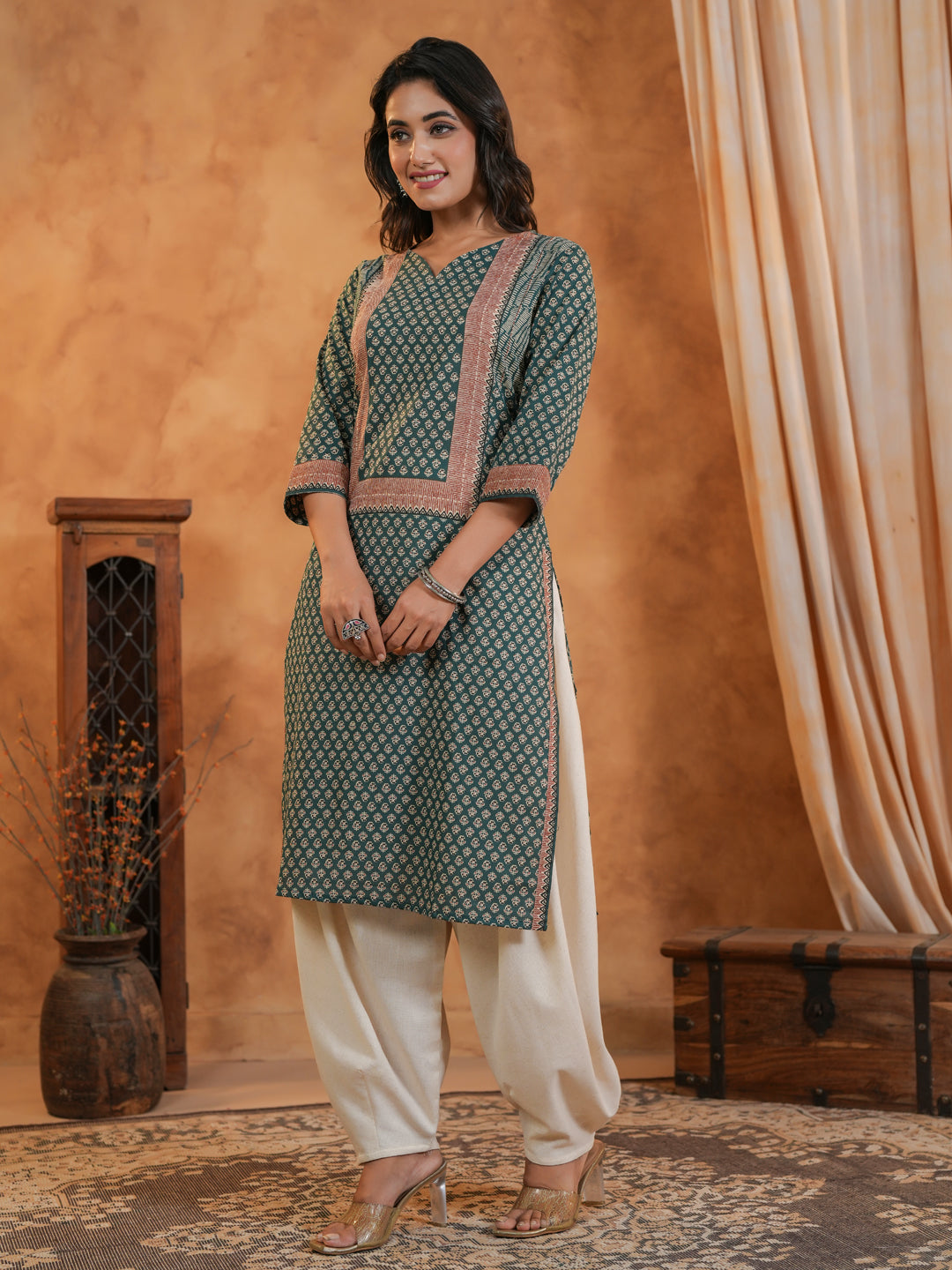 Span Green V Neck Cotton Kurta