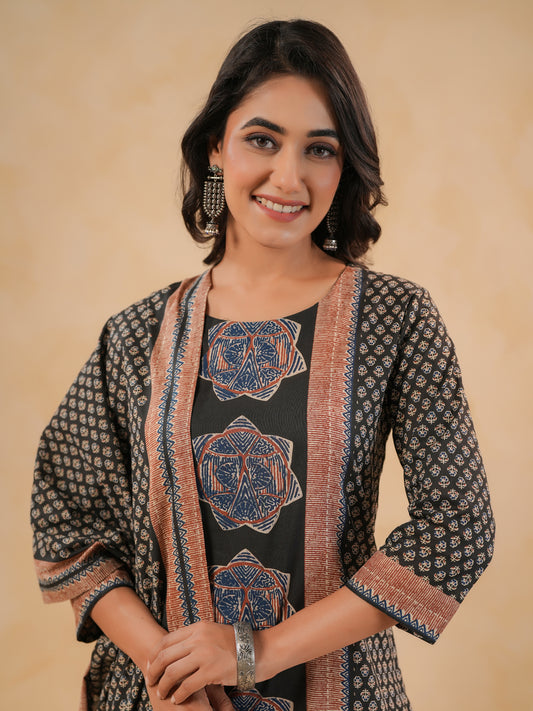 Span Black Round Neck Cotton Kurta Set with Dupatta