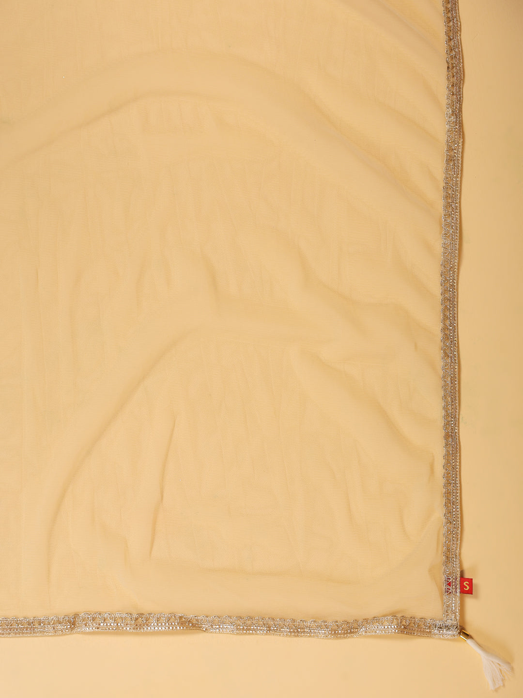 Span Ivory V Neck Silk Kurta Set with Dupatta