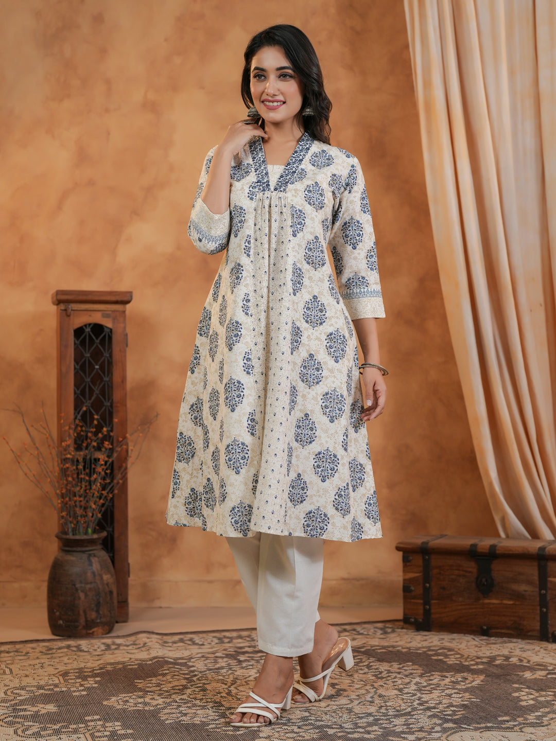 Span White Deep V Cotton Kurta Set
