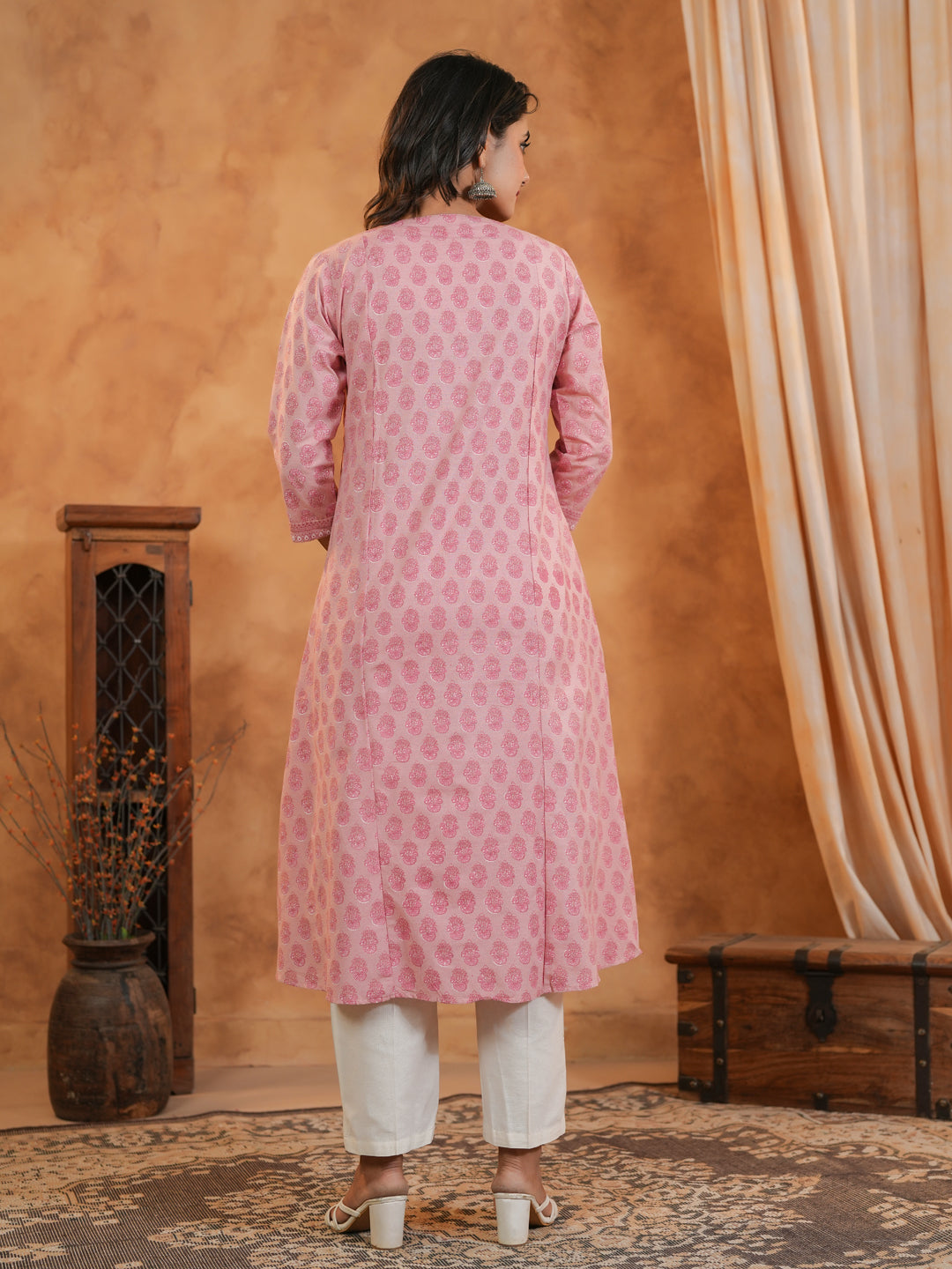 Span Pink V Neck Cotton Kurta Set