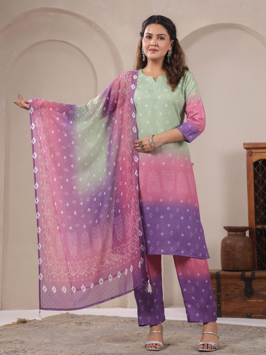 Span Green V-Neck Cotton Kurta Set with Dupatta