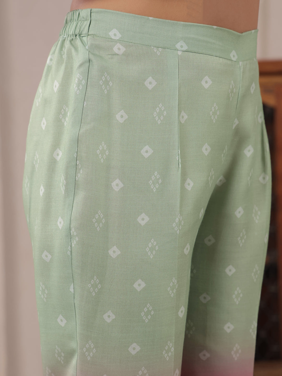 Span Green V-Neck Cotton Kurta Set with Dupatta