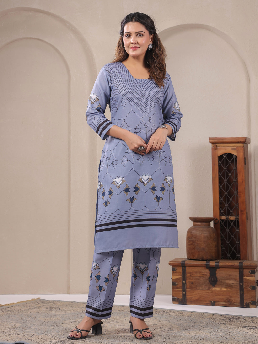 Span Grey Square Neck Cotton Kurta Set with Dupatta