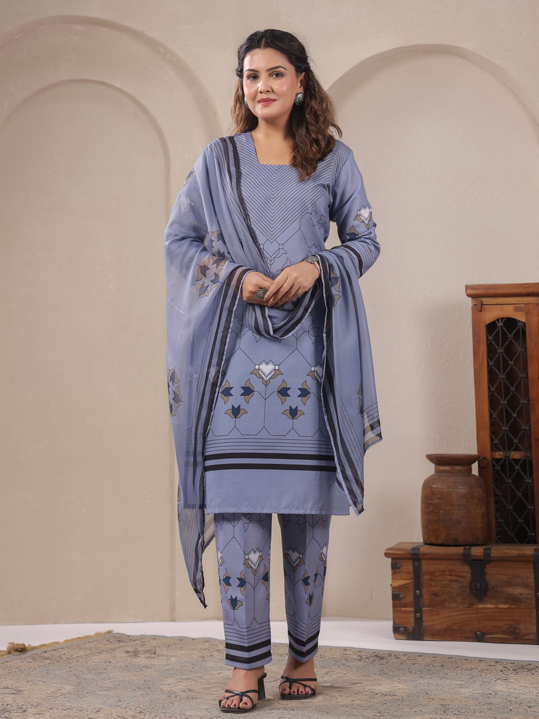 Span Grey Square Neck Cotton Kurta Set with Dupatta
